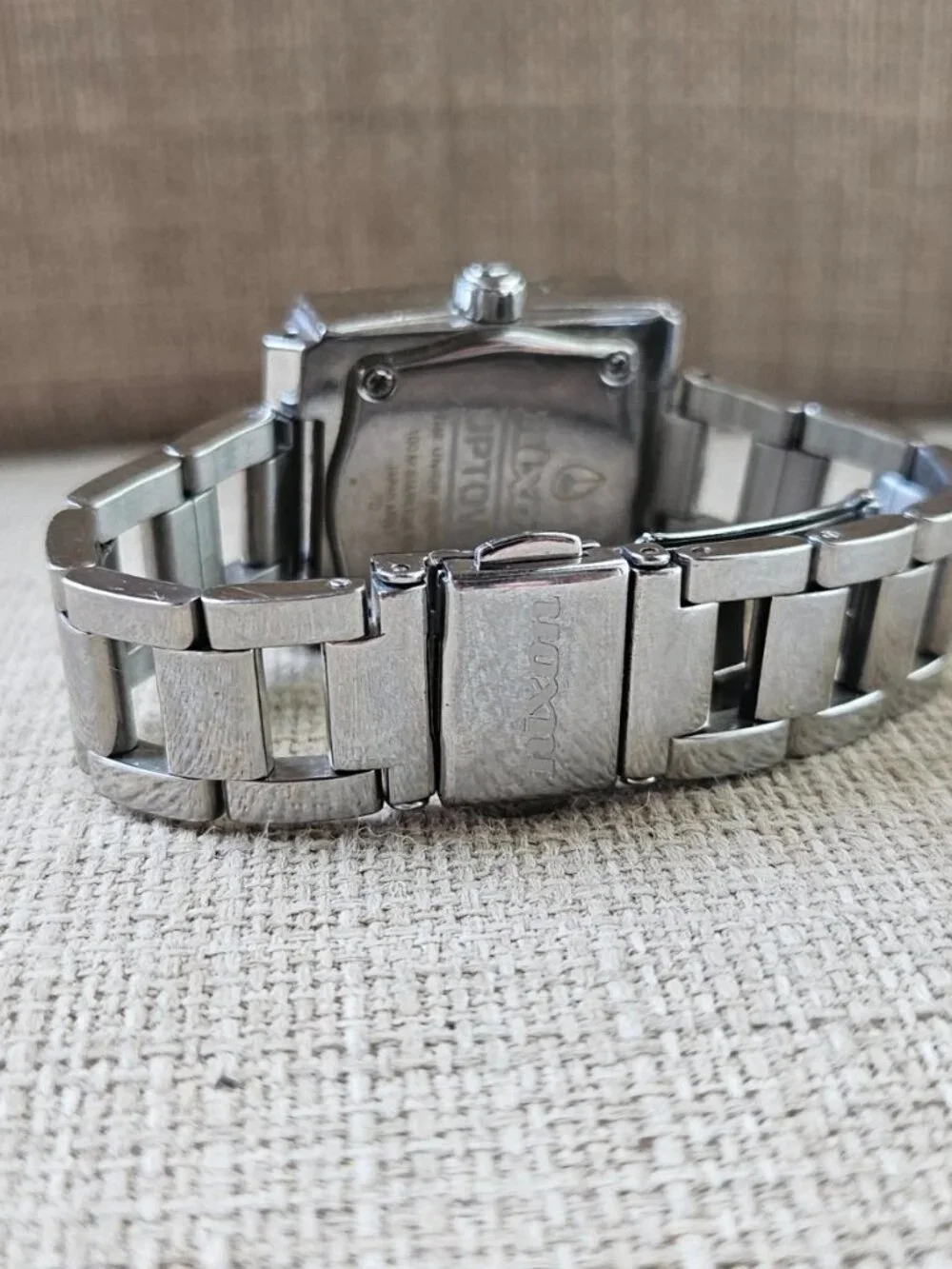Nixon Ladies Wristwatch Uptown Silver Tone Analog Quartz Watch small wrist 5 in